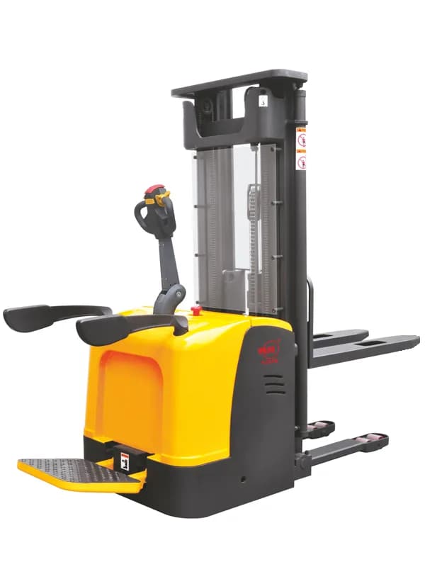 Штабелер самоходный 1,5 т 5,6 м XILIN CDDK15-III Li-ion 24/230 В/Ач (с платформой)